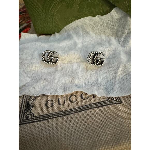 GUCCI DOUBLE G EARRINGS - SILVER